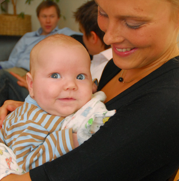 Familjen Romberg - Go'morron Sa Solen - 25 Sånger Av Margareta Othman-Sundell Familjen Romberg - Go'morron Sa Solen - 25 Sånger Av Margareta Othman-Sundell